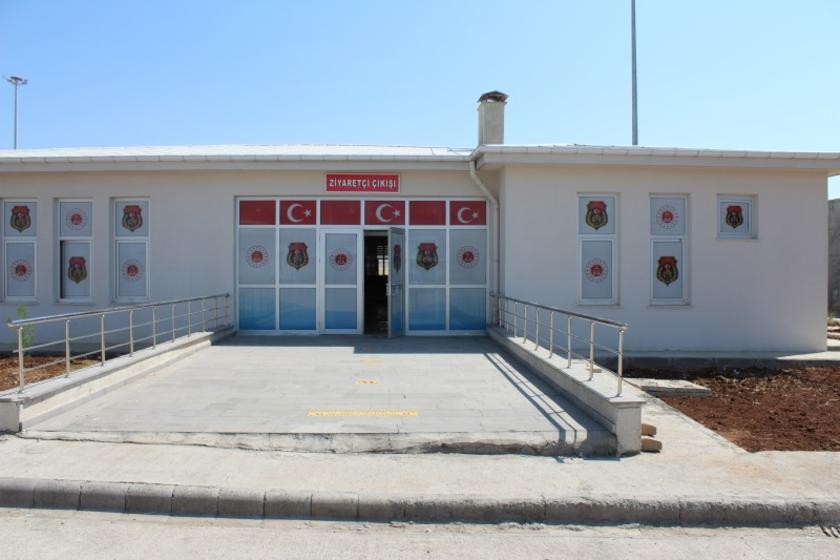 Cezaevinde ‘disiplin cezası’ alsan dert almasan ayrı bir dert: Disiplin cezası almadı “bilinçli olarak yaptı” diye tahliyesi ertelendi