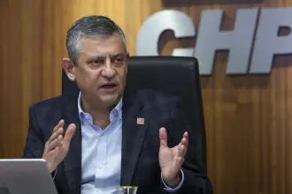 Özgür Özel'den Mansur Yavaş hakkındaki soruşturma iznine tepki