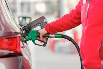Akaryakıt fiyatlarındaki artış sürüyor: Benzine bu gece 1 lira 23 kuruş zam bekleniyor