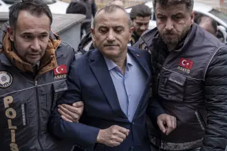 Gülistan Doku soruşturmasında "suç delillerini saklamakla" suçlanmıştı: Eski Vali Tuncay Sonel tutuklandı