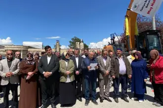 Müftülüğün ‘Kürtçe vaaz’ yasağına tepki: “Halkın kültürel varlığını ve inanç özgürlüğünü hedef almaktır.”