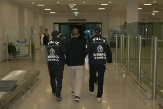 Samibey Apartmanı'nda 40 kişi hayatını kaybetmişti: Firari müteahhit Türkiye'ye iade edildi