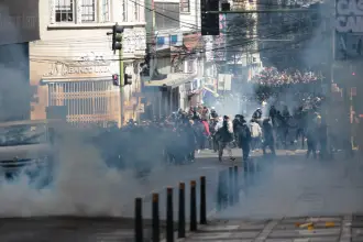 Bolivya’da protestolar devam ediyor: "Rodrigo Paz istifa"