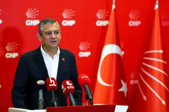Özgür Özel’den rest: “Bu binadayım, hiçbir yere gitmiyorum”