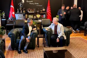Mansur Yavaş, Mecliste Özel'i ziyaret etti: 'Polisin girmesi hoş olmadı'