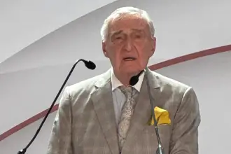 İzmir Cumhuriyet Başsavcılığı Rahmi Koç hakkında soruşturma başlattı; Rahmi Koç özür diledi