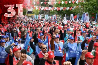 Evrensel'in yeni yaşına sendikalardan selam var