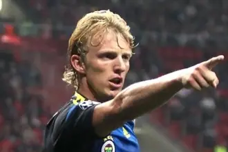 Fenerbahçe "Kuyt İsmail Kartal'ın yardımcısı" demişti: Dordrecht kulübü yalanladı