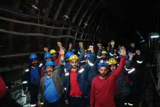 Özşen Madencilik işçilerine ve ailelerine ateş açıldı