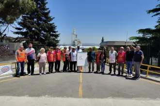 15-16 Haziran'ın yıldönümünde grevde olan P&G işçilerine EMEP'ten ziyaret: “Ortak taleplerimiz için genel direniş-genel eylem hattını kurmalıyız”