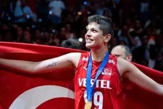 Ebrar Karakurt Voleybol Milletler Ligi Ankara etabı kadrosunda neden yok?