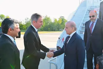 Pakistan Başbakanı Şahbaz Şerif, ABD-İran görüşmeleri için İsviçre'de