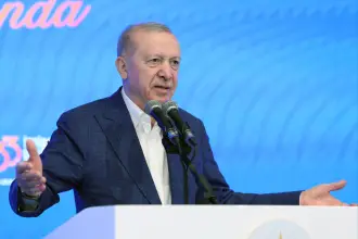 Erdoğan’dan AKP’ye: Yorulan varsa buyursun kenara gelsin