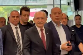 Deniz Göktaş'ın getirildiği Çağlayan'da Kılıçdaroğlu'na protesto