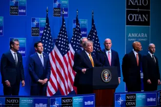Donald Trump NATO Zirvesi sonrası açıklama yaptı: "F-35'leri kime vereceğimiz konusunda bir karar vereceğiz"