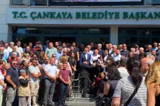 Çankaya Belediyesine polis baskını: “Sandık öncesi bizi devre dışı bırakmak istiyorlar”