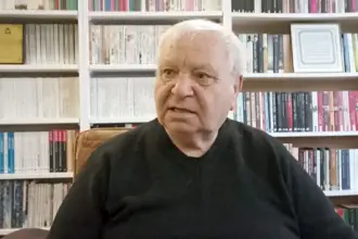 Nebi Barlas kimdir?