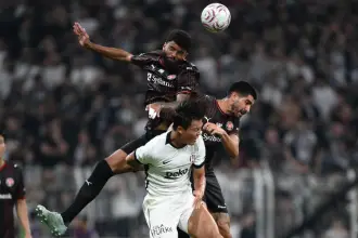 UEFA Avrupa Ligi 2. eleme turu rövanşı: Midtjylland-Beşiktaş maçının ilk 11'leri belli oldu