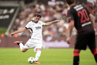 UEFA Avrupa Ligi 2. eleme turu rövanş maçı: Midtjylland’ı 2-0 yenen Beşiktaş tur atladı