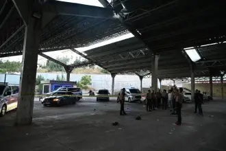 Kırıkkale'de iş kazası: Kapalı pazar yerinin çatısından düşen işçi ağır yaralandı