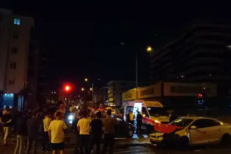 Bursa'da 2 otomobil çarpıştı: 7 kişi yaralandı