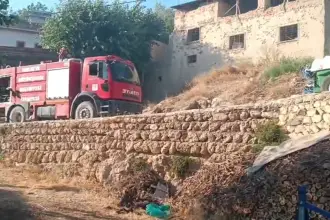 Malatya'da yangında 2 ahır ve 1 ev hasar gördü: 19 kişi hastaneye kaldırıldı