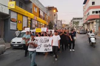 Çiğli Güzeltepe’de mahallelilerden yangına karşı ortak ses: Daha kaç canın gitmesi gerekiyor?