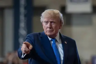Trump'tan dünyaya ekonomik tehdit: Ya benimlesiniz ya İran'la