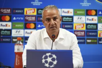 Fenerbahçe'den resmi açıklama: İsmail Kartal görevine devam ediyor