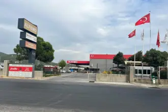 Alfemo işçilerinin eylemi sonuç verdi: Aylardır düzensiz ödenen ücretler hesaplara yatırıldı