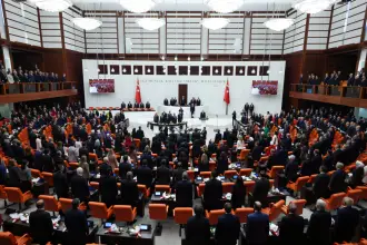 Kani Torun transferiyle TBMM'de sandalye dağılımı değişti: Hangi partinin kaç milletvekili var?