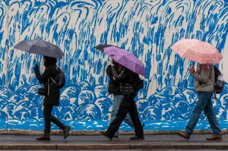 İstanbul dahil 11 il için sarı alarm: Meteoroloji'den gök gürültülü sağanak ve fırtına uyarısı