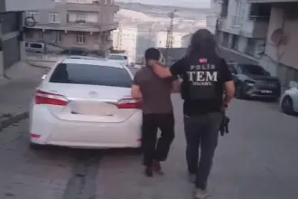 İstanbul'da IŞİD ve El Kaide operasyonu: 14 kişi gözaltına alındı