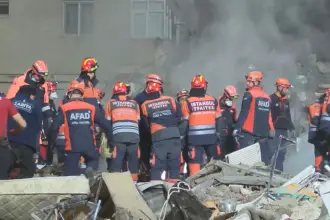 Maltepe'de çöken binanın enkazından 3 kişinin daha cansız bedeni çıkarıldı: Can kaybı 5'e yükseldi