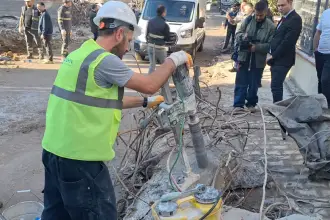 Maltepe'de çöken binadan incelenmek üzere örnekler alındı