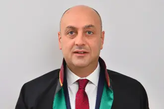 “Bakanlık ayrıcalık tanıdı, 70 üyemizi hakim ve savcı yaptık” demişti: Ankara 2 No’lu Baro Başkanı Ağdemir adaylıktan çekildi
