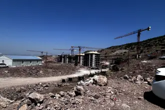 Menemen Doğaköy’de sel tehlikesi artarak devam ediyor