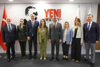 Özgür Özel DEM Parti eş genel başkanlarıyla görüştü: “Uçum erken seçim taahhüdünü kimden aldı?”