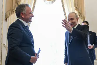 Kremlin: Rusya-Ukrayna-ABD üçlü müzakerelerini kasımda yeniden başlatmaya hazırız