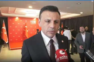 Bakırköy Belediyesi operasyonuna Özgür Çelik'ten tepki: 'Karanlık anlayışın yeni uygulaması'