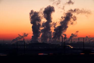 Manisa'da çevre kirliliğine yol açan firmanın faaliyetleri durduruldu