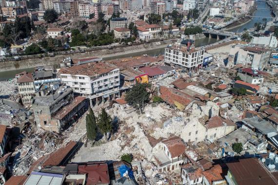 Hatay'da 94 kişinin öldüğü binanın zemin etüt raporunda belediye onayı yokmuş