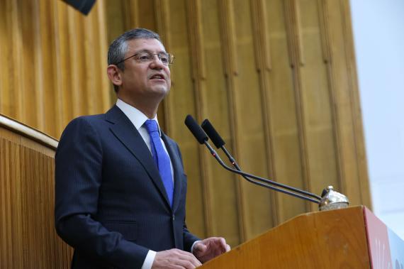 CHP Genel Başkanı Özgür Özel: Tüm siyasi partileri, güç birliğine davet ediyoruz</h6>