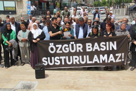 Urfa'da gazeteciler için yapılan basın açıklaması.