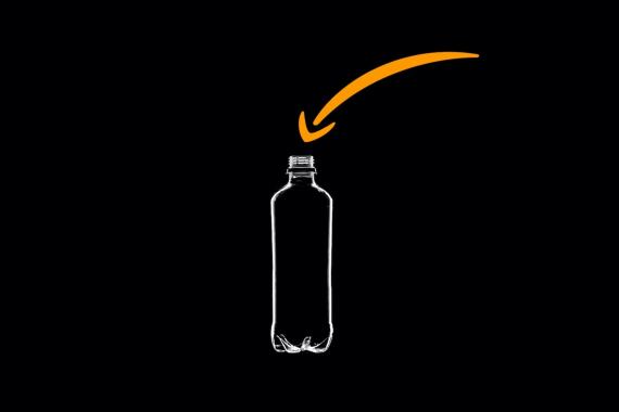 Amazon şirketinin işçilere, çalışırken PET şişelere işemeyi dayattığının ortaya çıkması üzerine yapılan grafik.