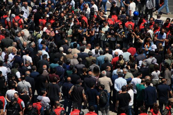 Diyarbakır\'da Kobane davası protesto edildi