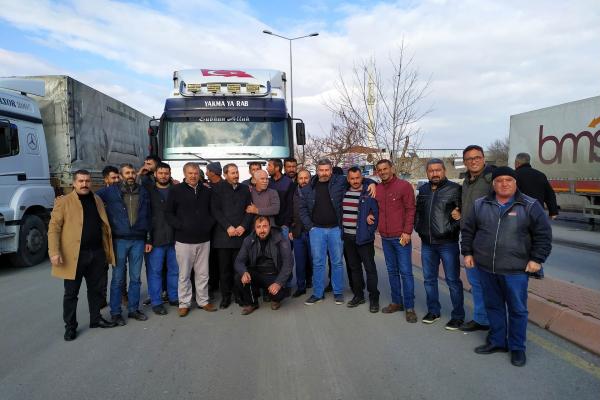 Οι οδηγοί φορτηγών και φορτηγών στο Kayseri