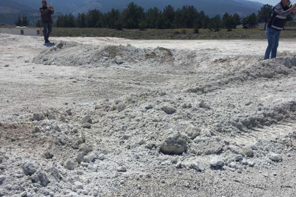 Salda Gölü'ndeki kumlar taşındı