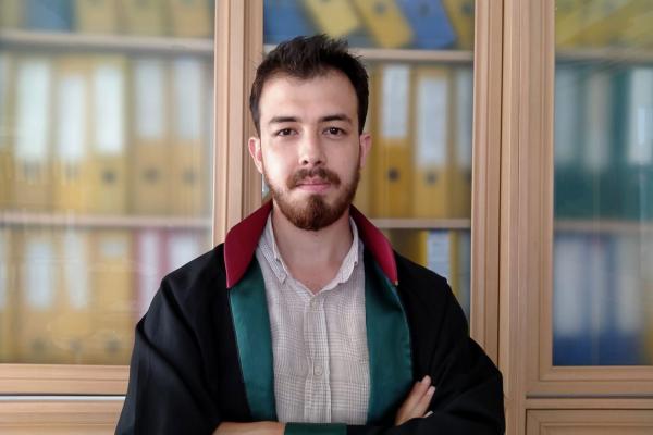 Cezaevinde tutuklu bulunan Çiğdem Şenyiğit'in avukatı Uğur Esat Keşküş