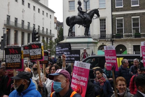 Londra'da mültecilerle dayanışma eylemi